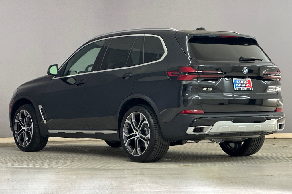 New 2026 BMW X5 sDrive40i SUV