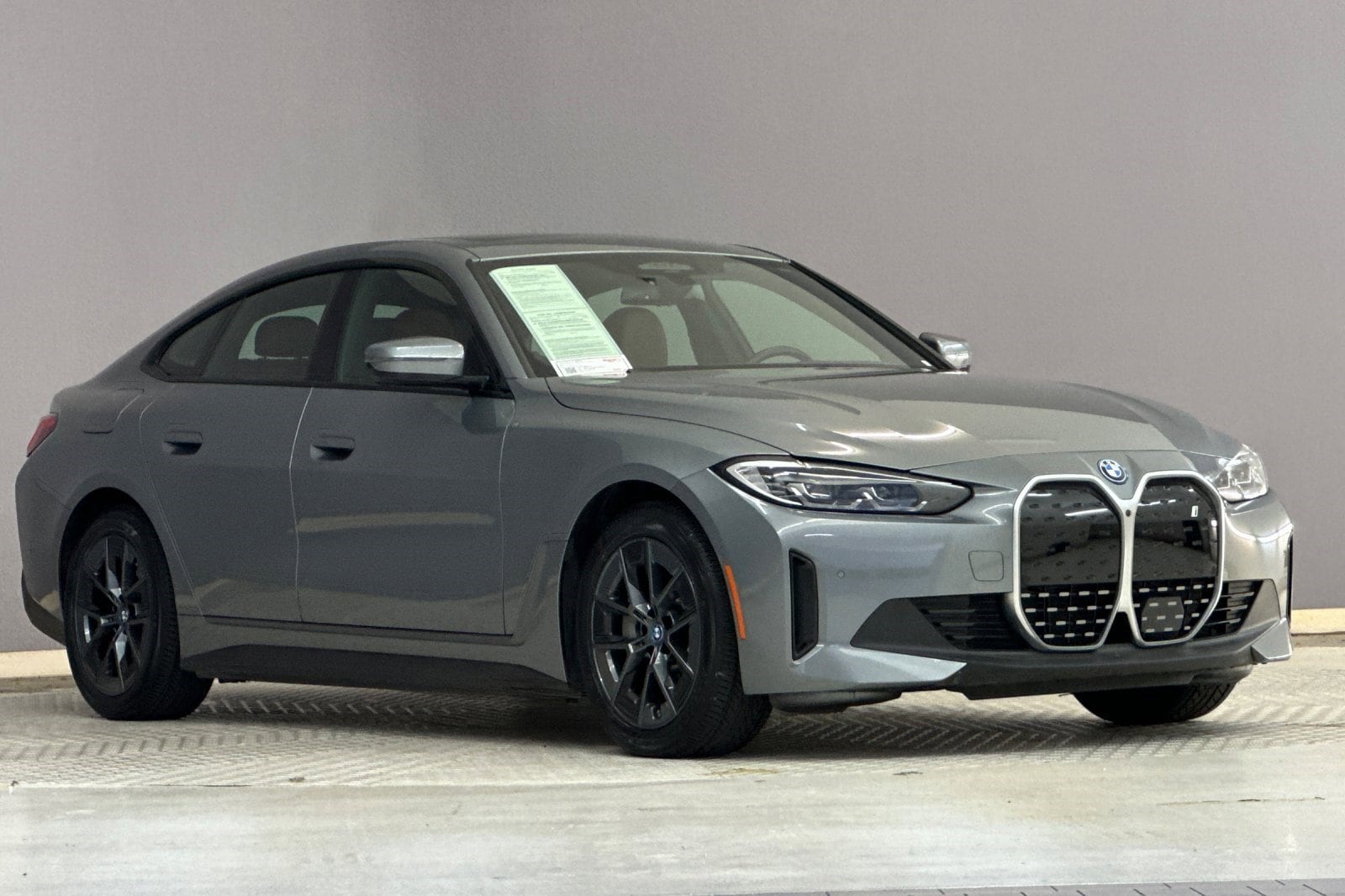 2023 BMW i4 eDrive35 photo 5