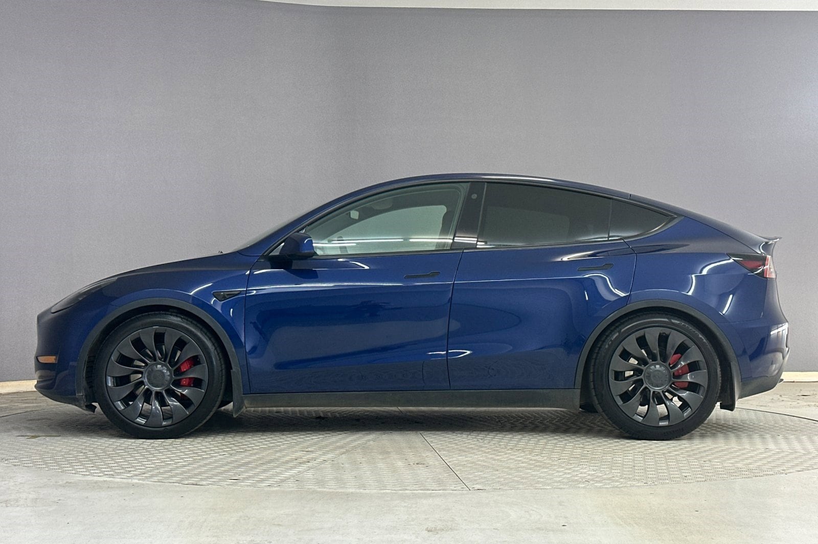 Used 2023 Tesla Model Y Performance with VIN 7SAYGDEF9PF638068 for sale in Kansas City