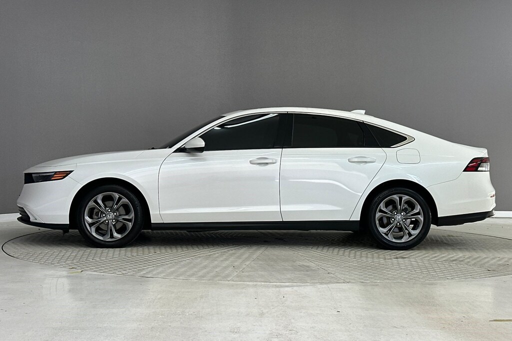 Used 2024 Honda Accord EX Sedan