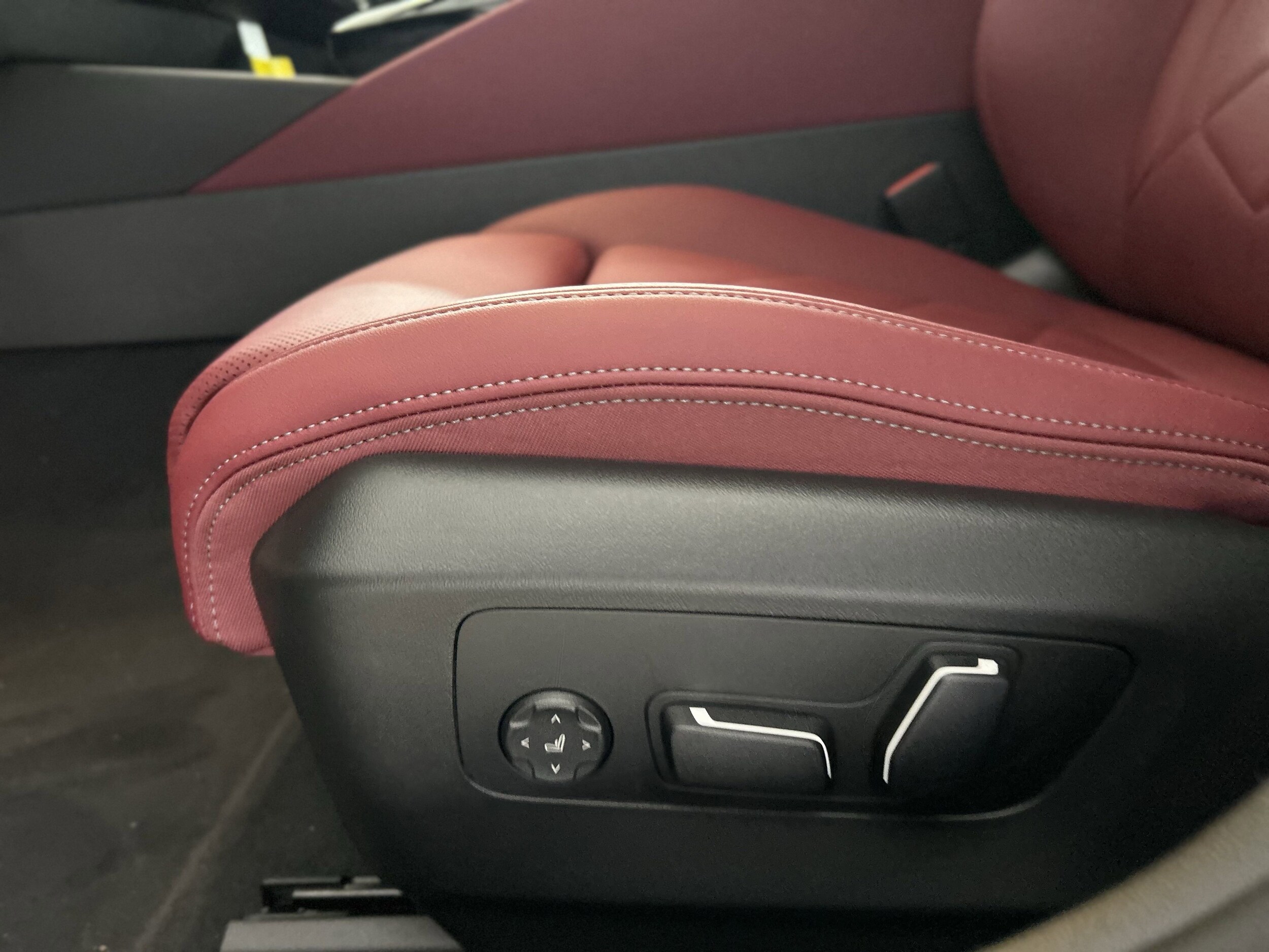 2025 Bmw 530i photo 2