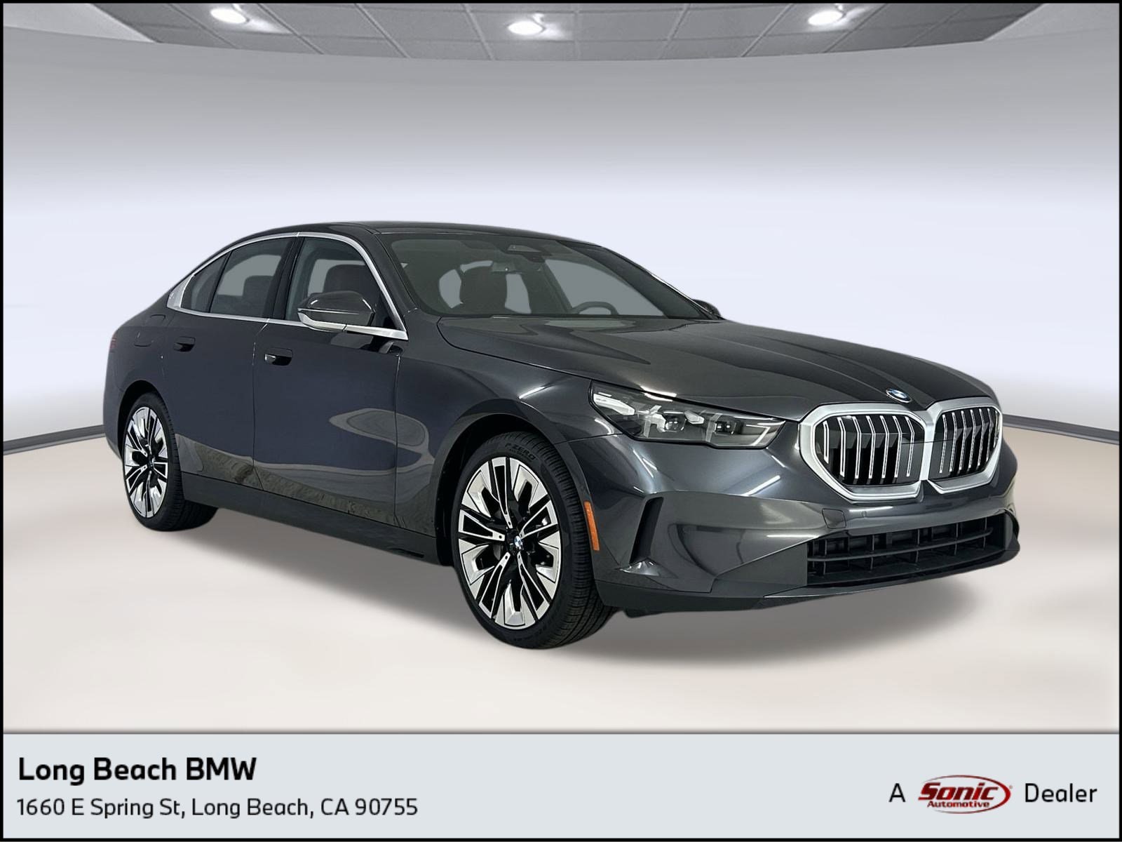 2025 BMW 5 Series 530i's photo