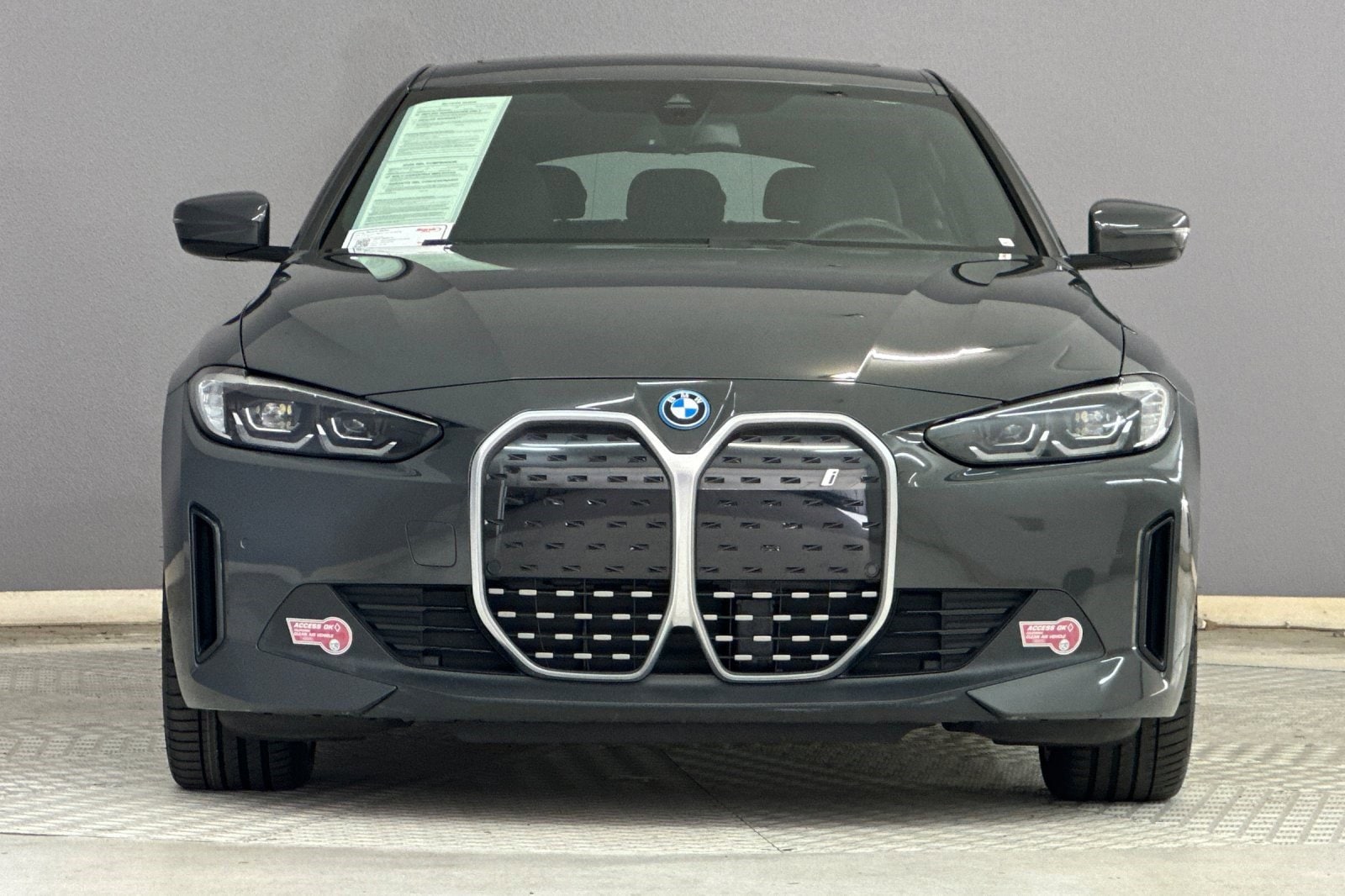 2023 BMW i4 eDrive35 photo 4