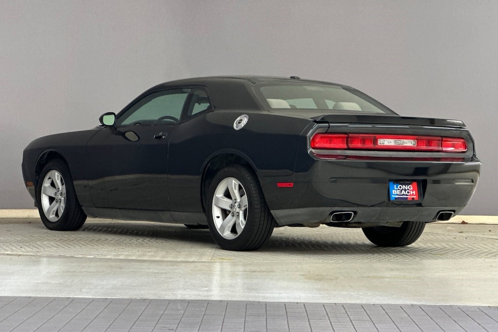 Used 2010 Dodge Challenger R/T Coupe