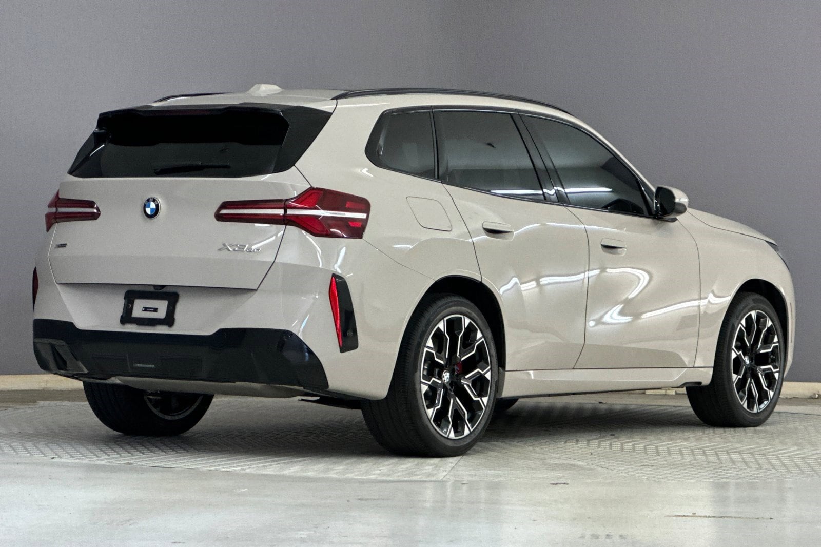 2025 BMW X3 30 xDrive photo 3