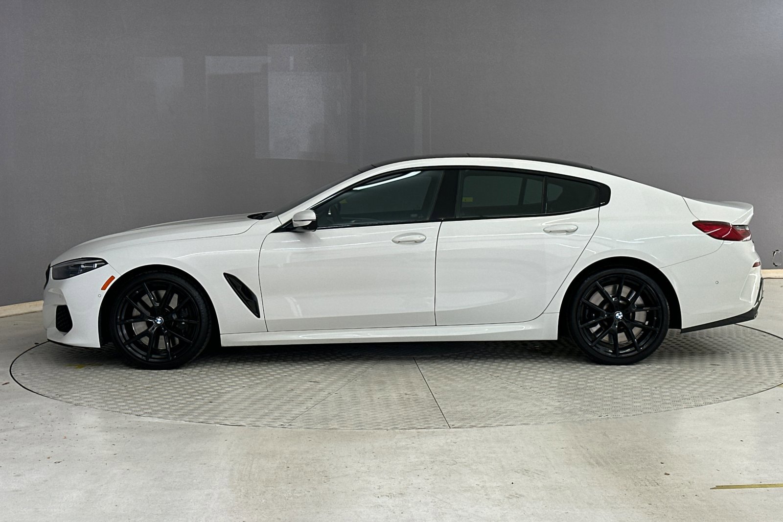 2022 Bmw M850i xDrive Gran Coupe photo 2