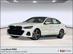 2027 BMW 550e xDrive Sedan