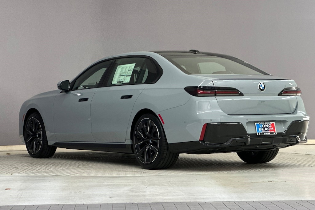 New 2026 BMW 740i Sedan