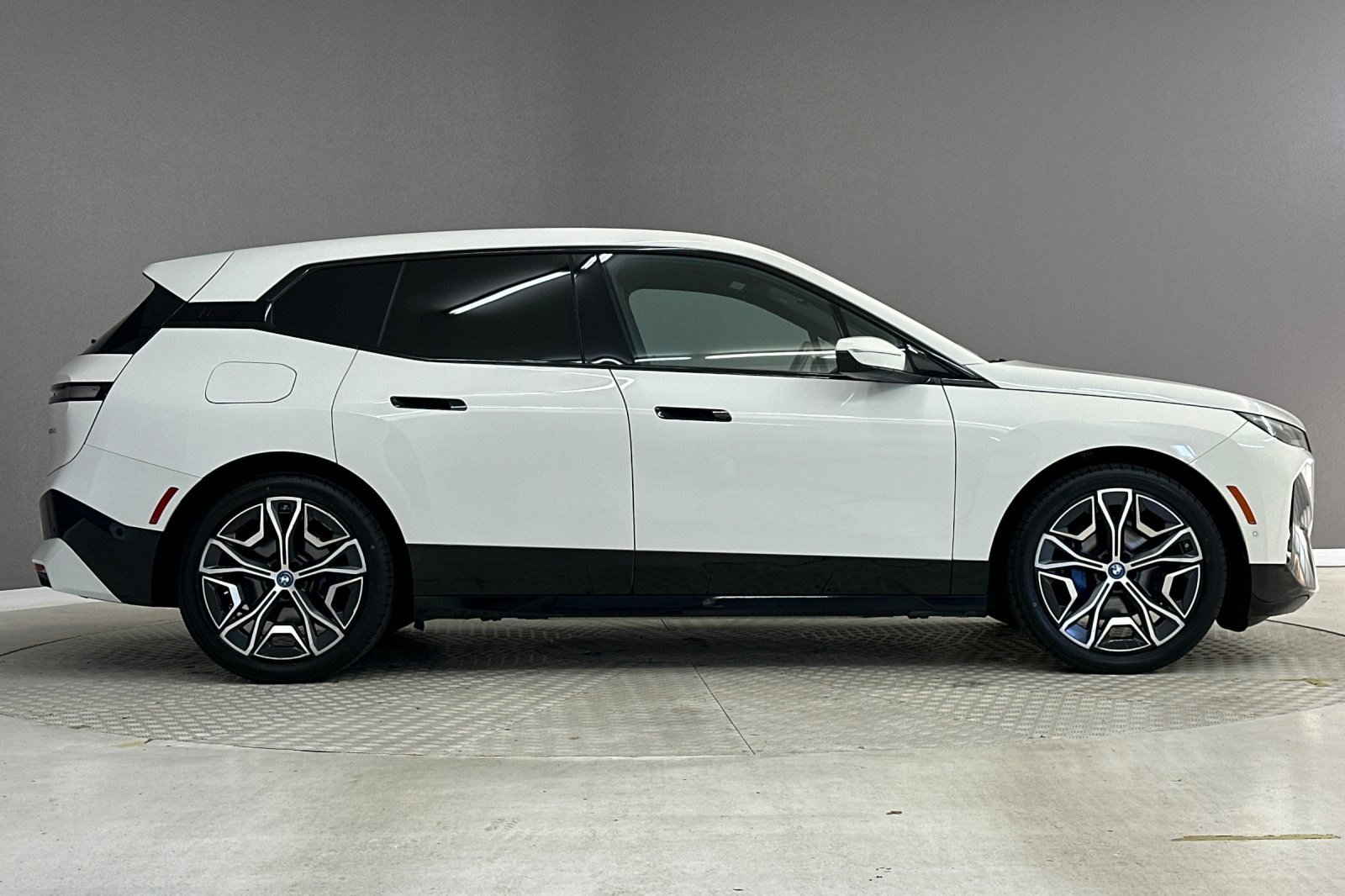 IX XDrive50 SUV