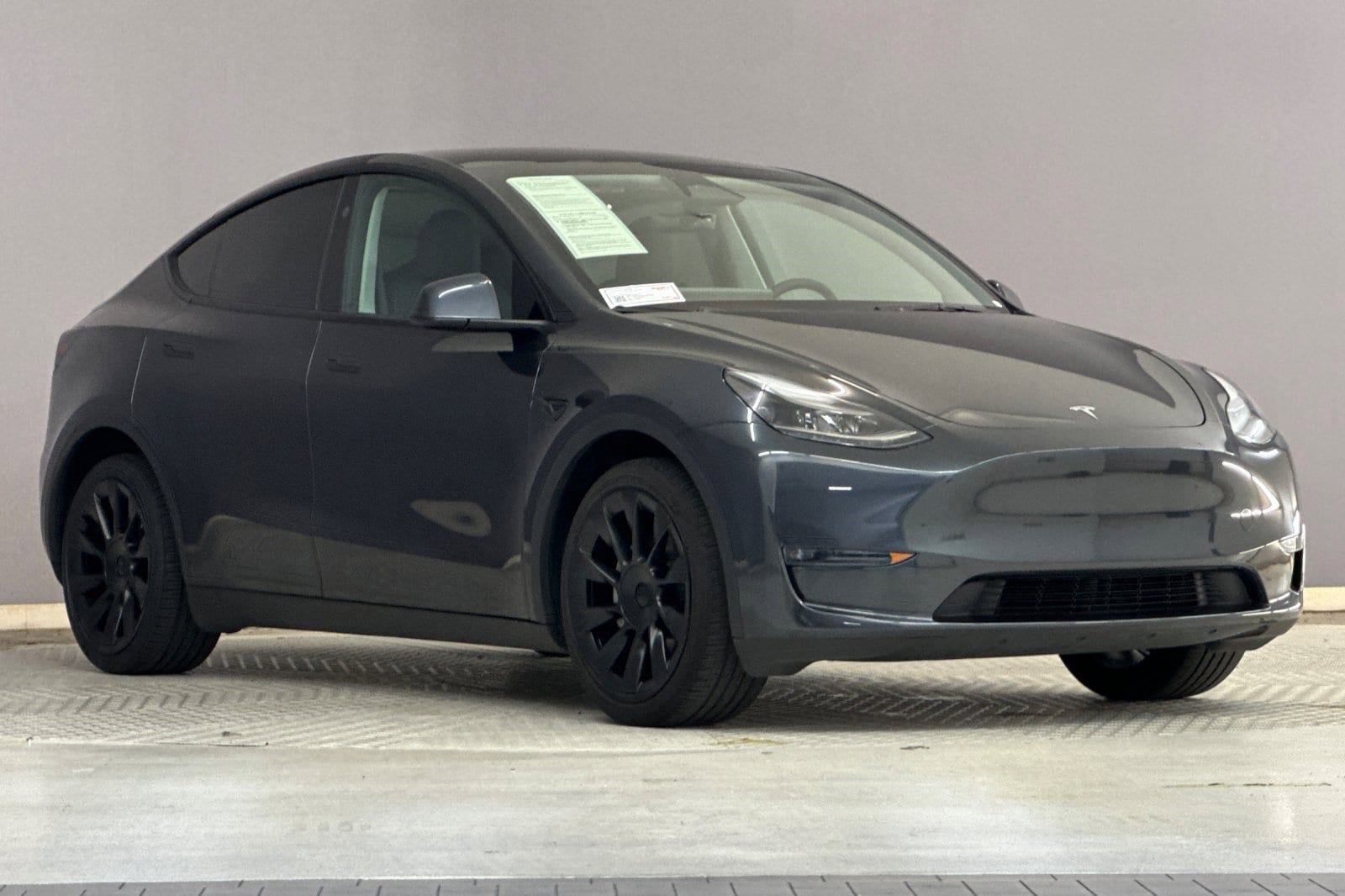 2024 Tesla Model Y Long Range photo 5