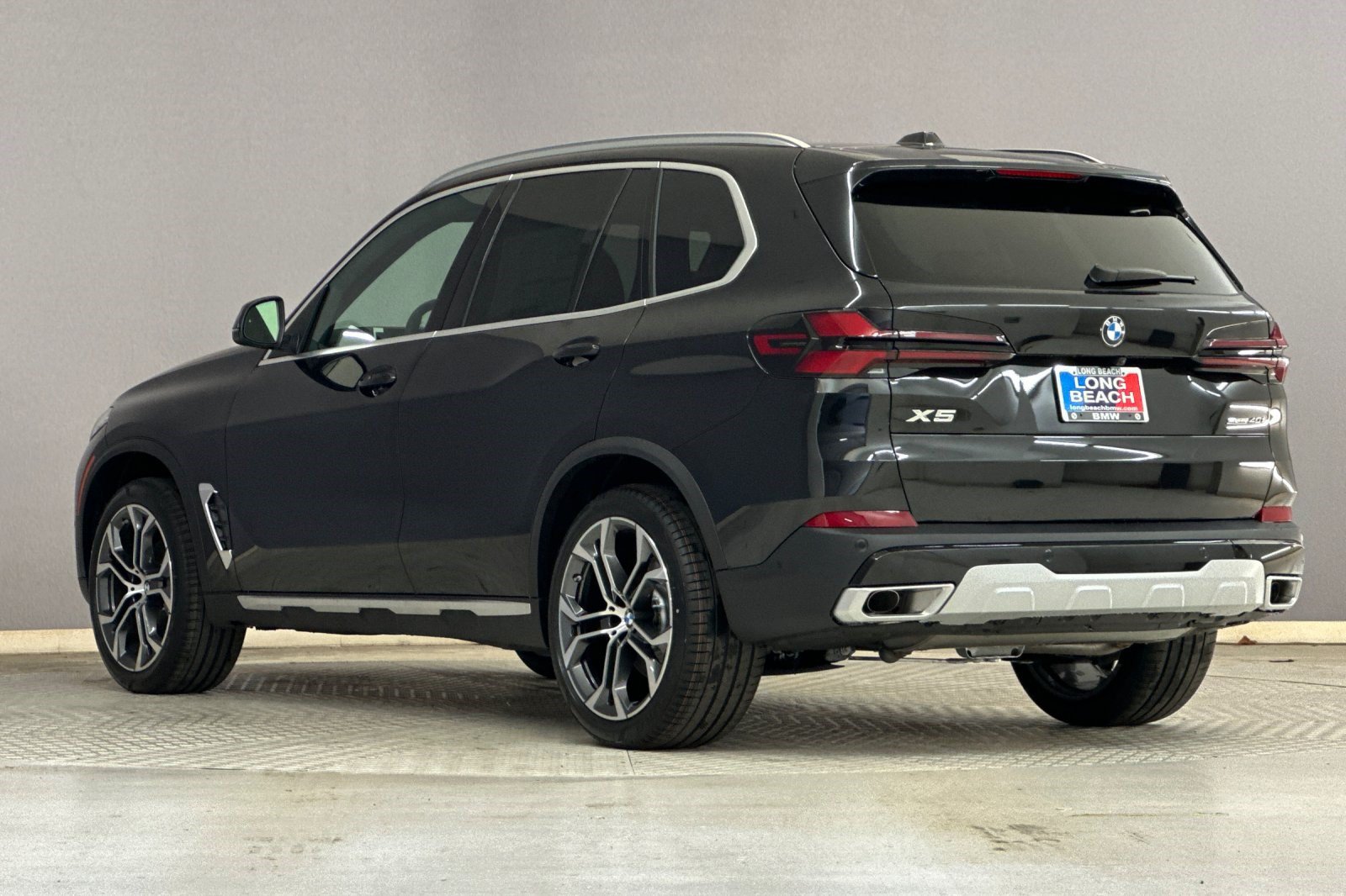 New 2026 BMW X5 sDrive40i SUV