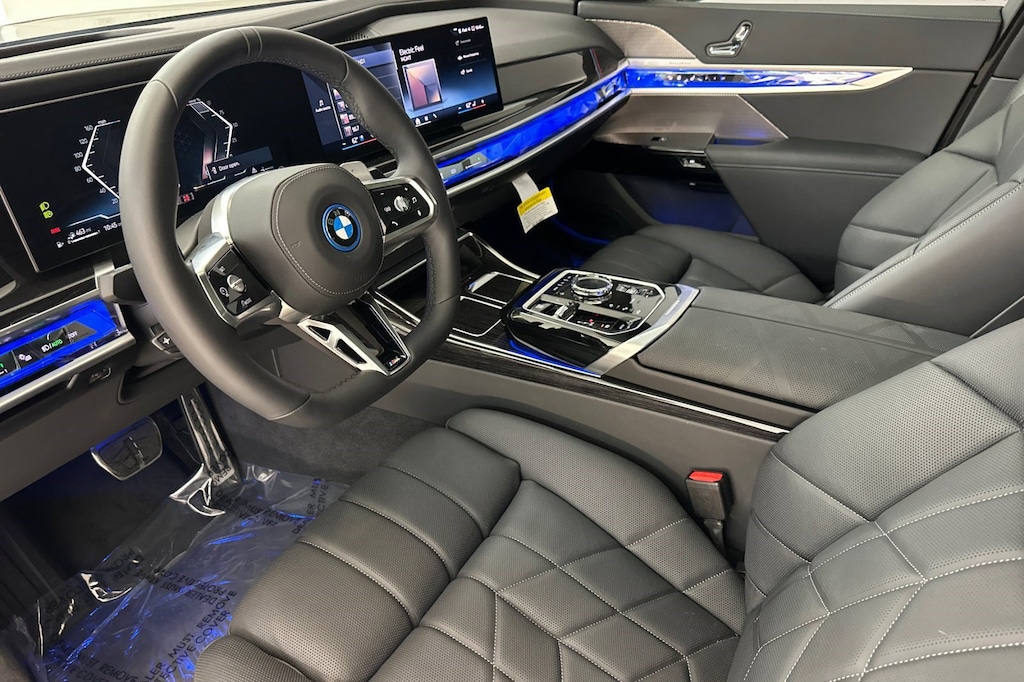 New 2026 BMW 750e xDrive Sedan