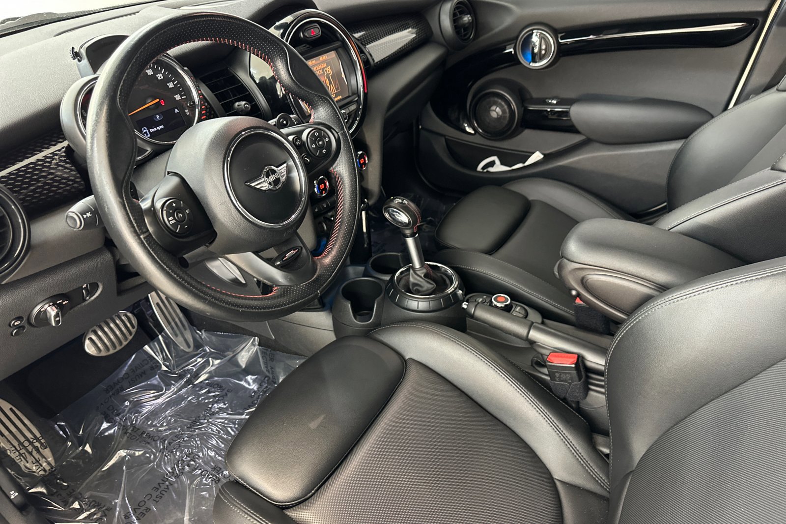 2016 Mini Cooper 4 Door Hardtop S photo 4