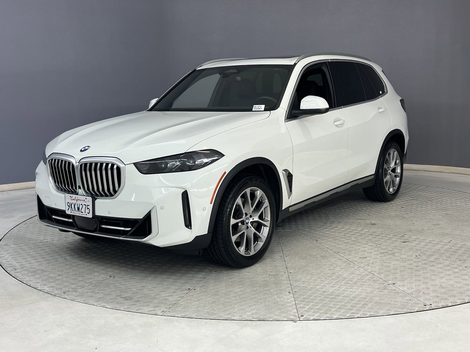 Used 2024 BMW X5 40i with VIN 5UX13EU04R9U74771 for sale in Long Beach, CA