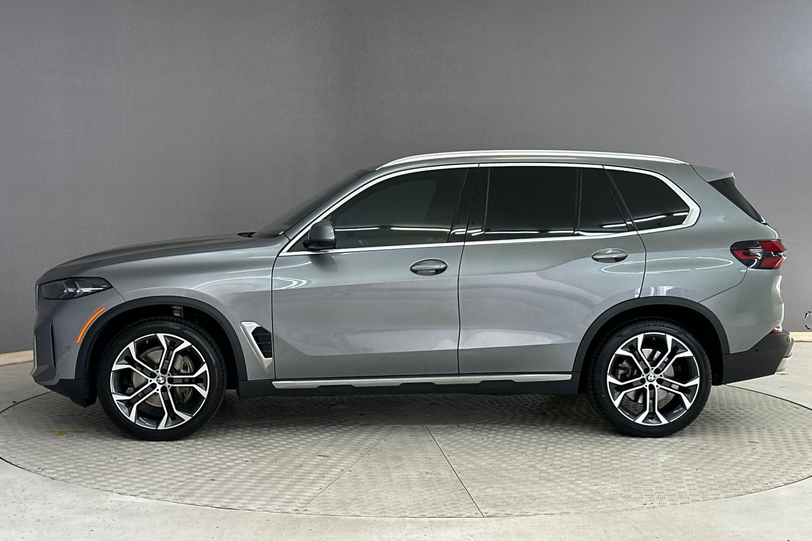 2024 Bmw X5 sDrive40i photo 2