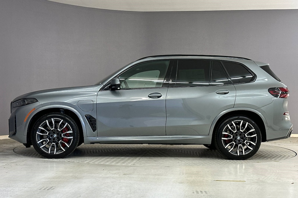 New 2026 BMW X5 PHEV xDrive50e SUV