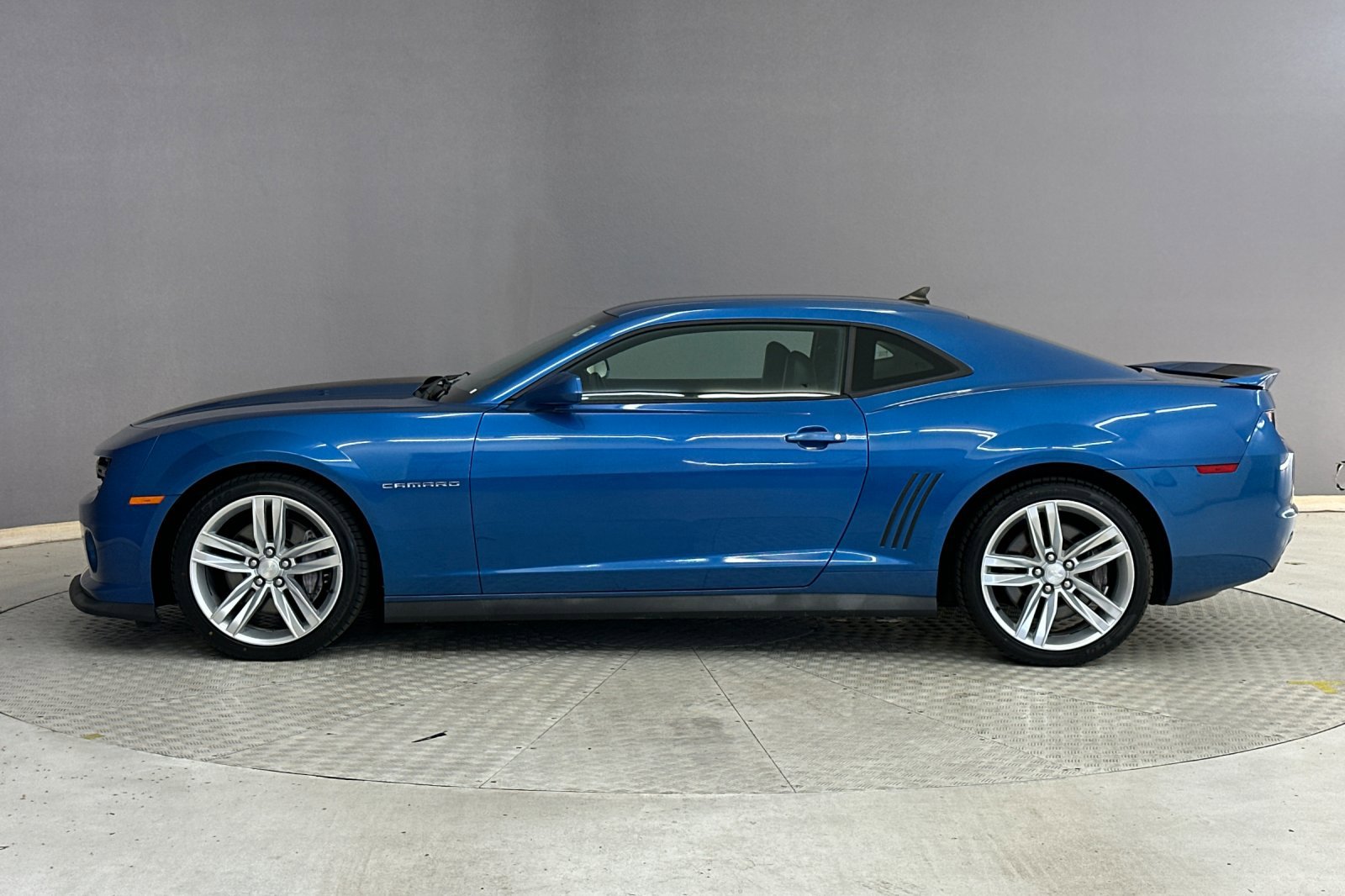 2013 Chevrolet Camaro 2SS photo 2