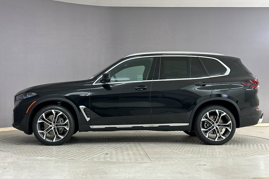 New 2026 BMW X5 sDrive40i SUV