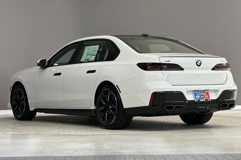 New 2026 BMW 760i xDrive Sedan