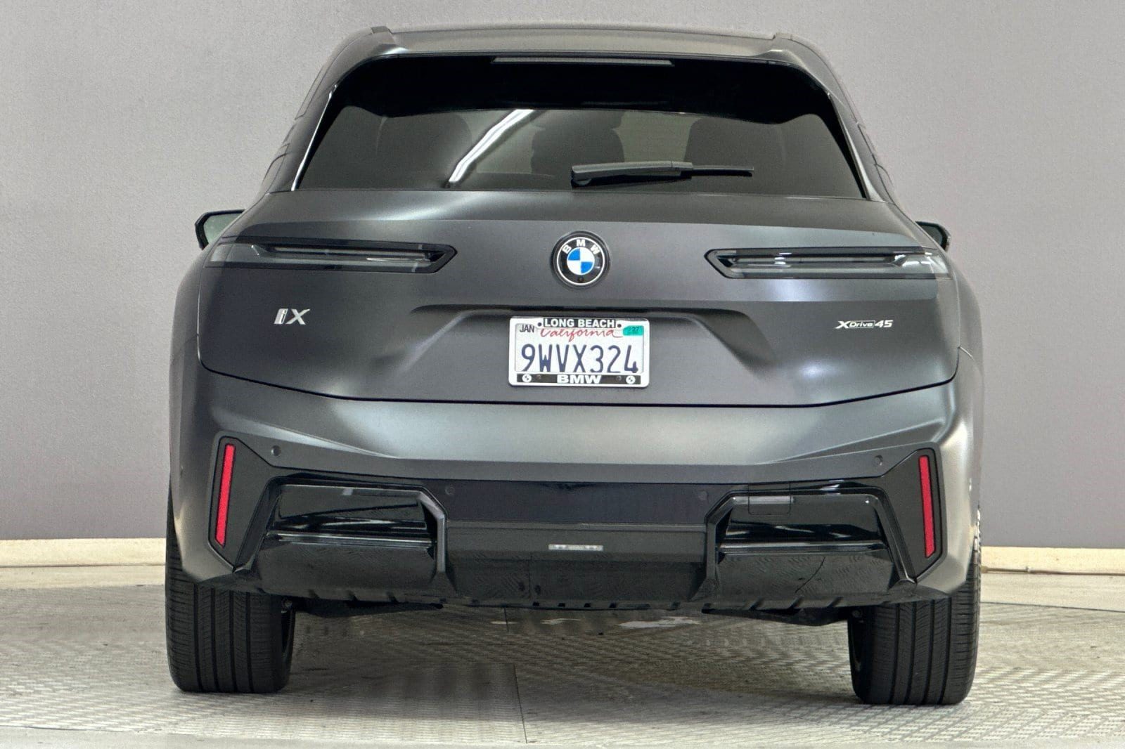 2026 BMW iX 45 - Photo 10