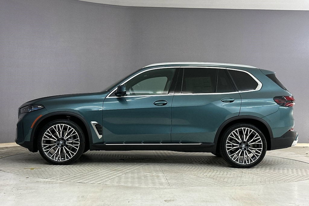 New 2026 BMW X5 xDrive40i SUV
