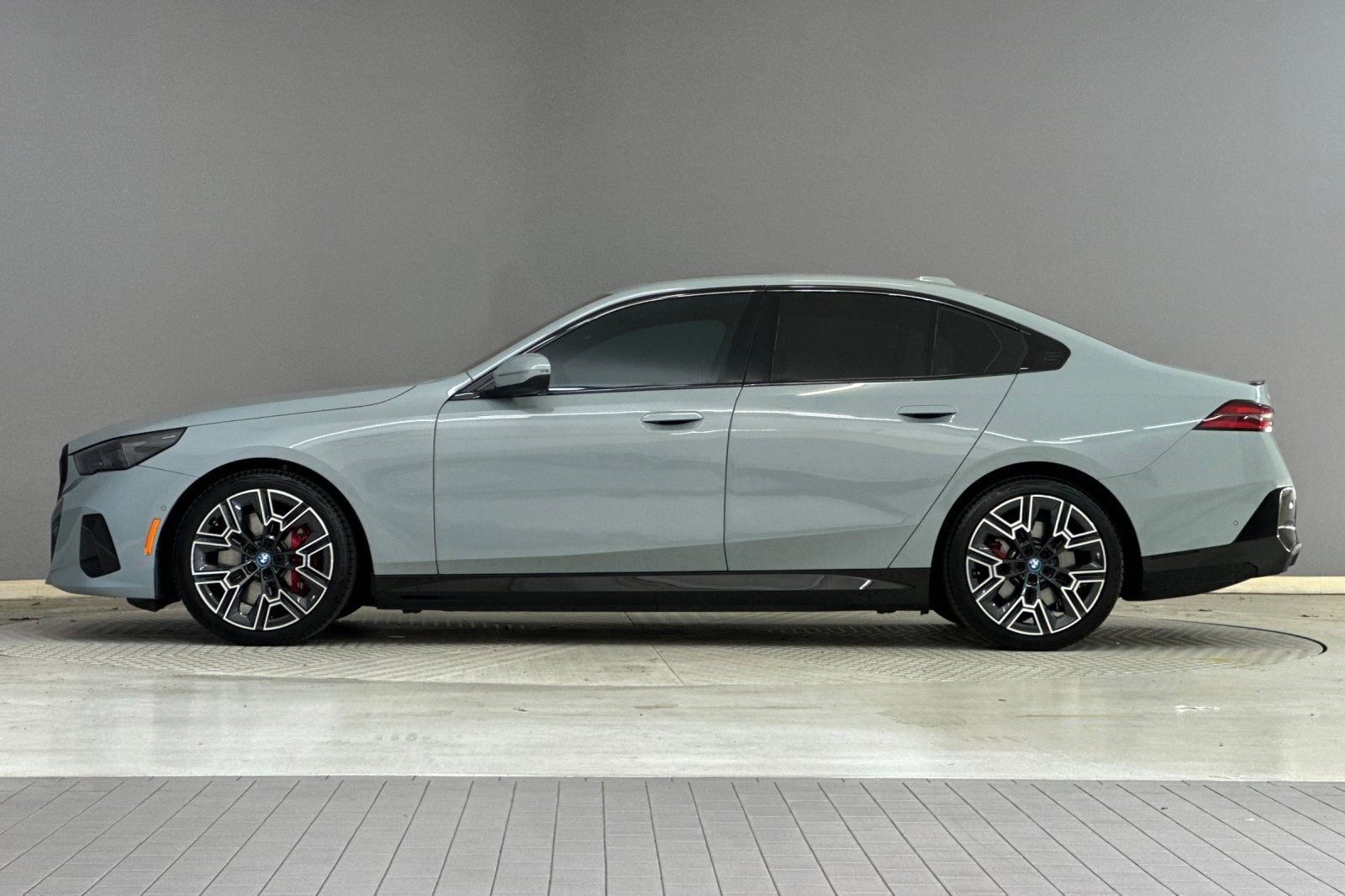 Used 2025 BMW i5 40 with VIN WBY33FK00SCT70370 for sale in Long Beach, CA