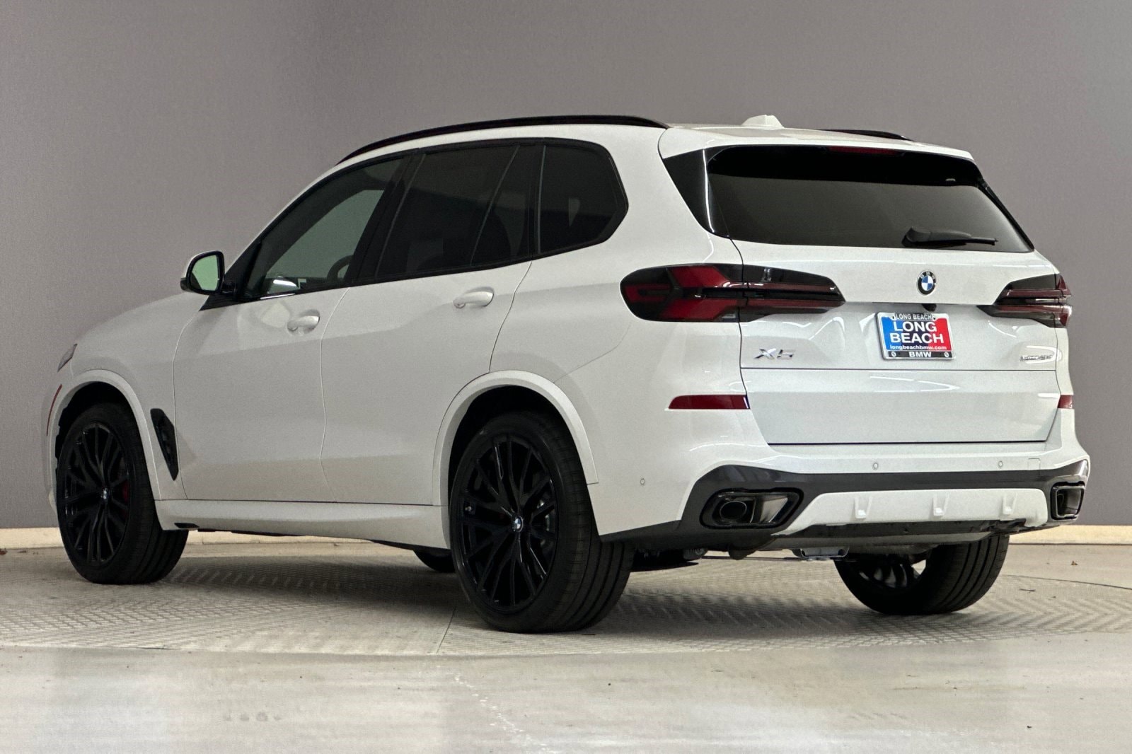 2026 BMW X5 sDrive40i photo 2