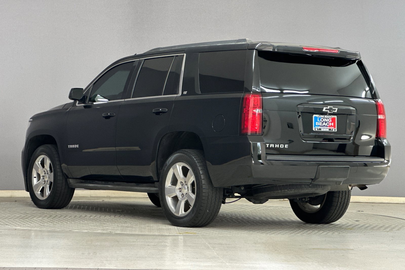 2015 Chevrolet Tahoe LT photo 3