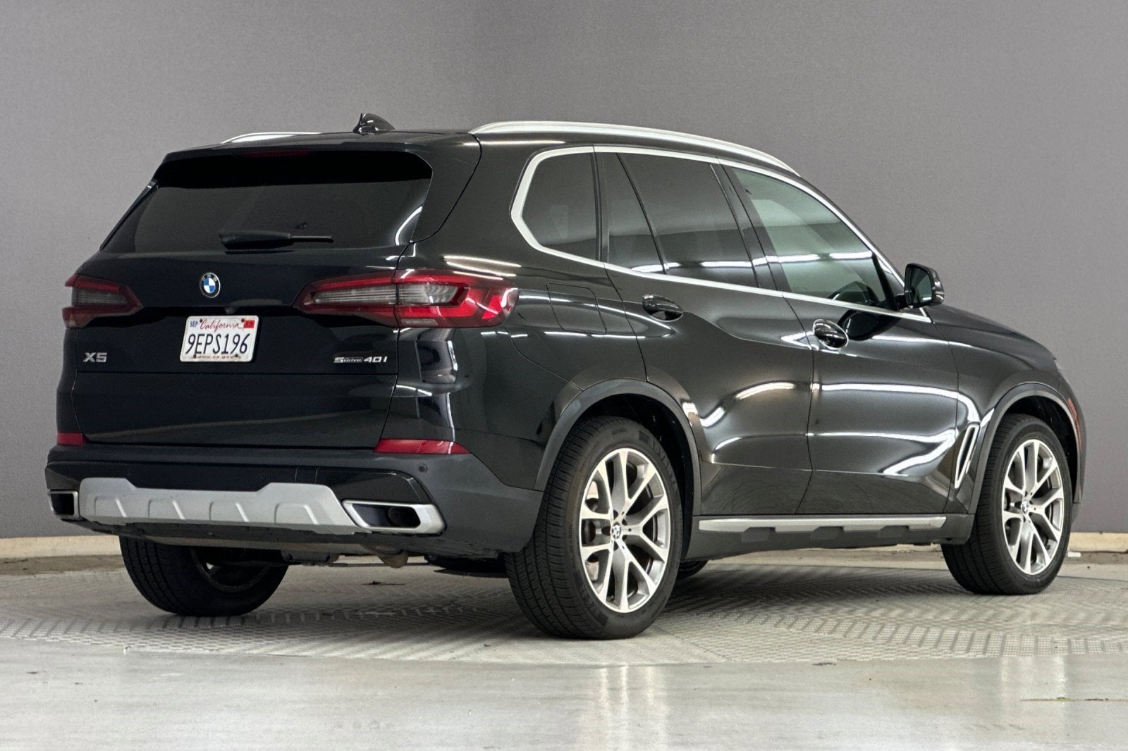 2022 BMW X5 sDrive40i photo 3