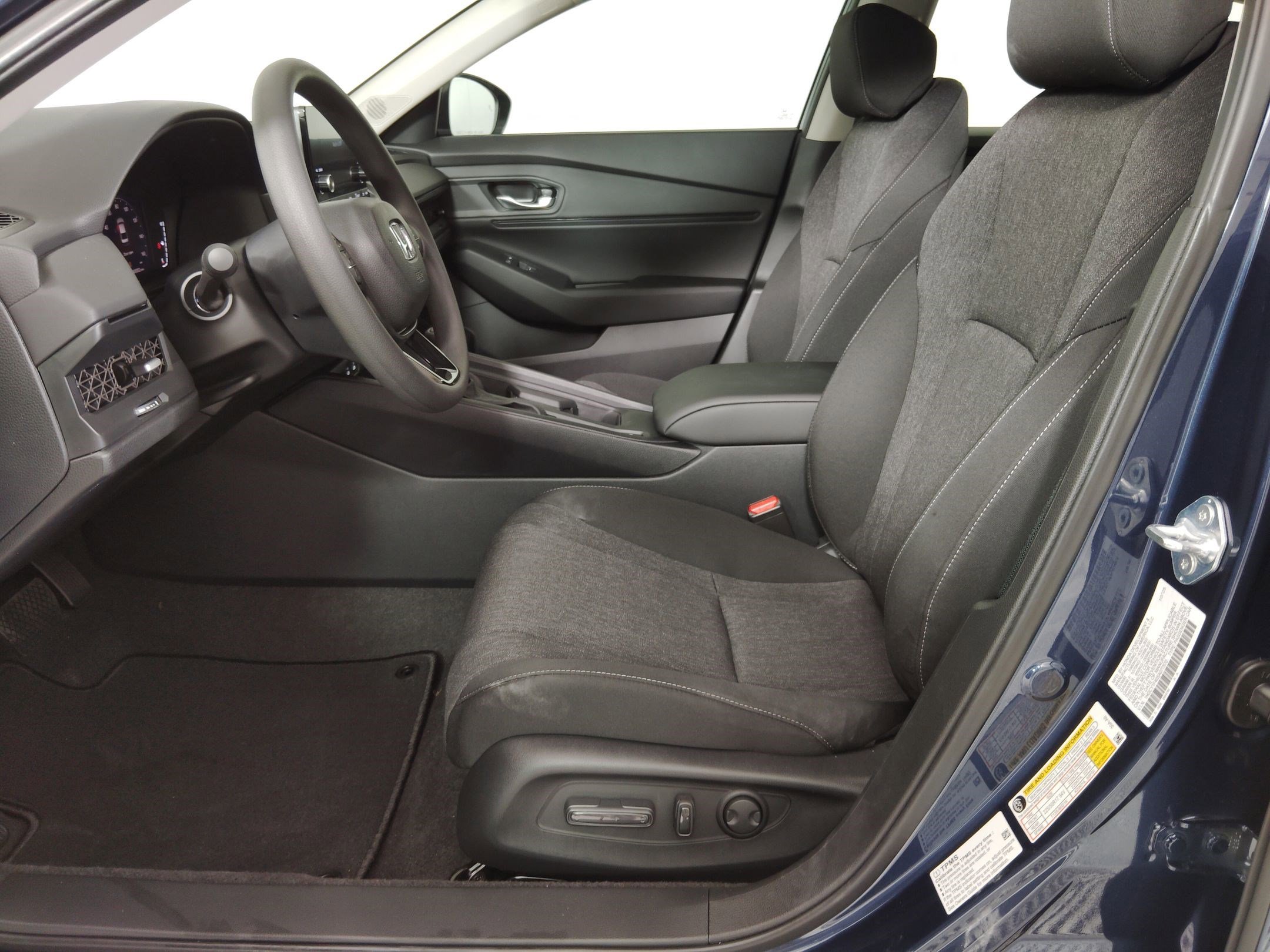 2025 Honda Accord SE photo 4