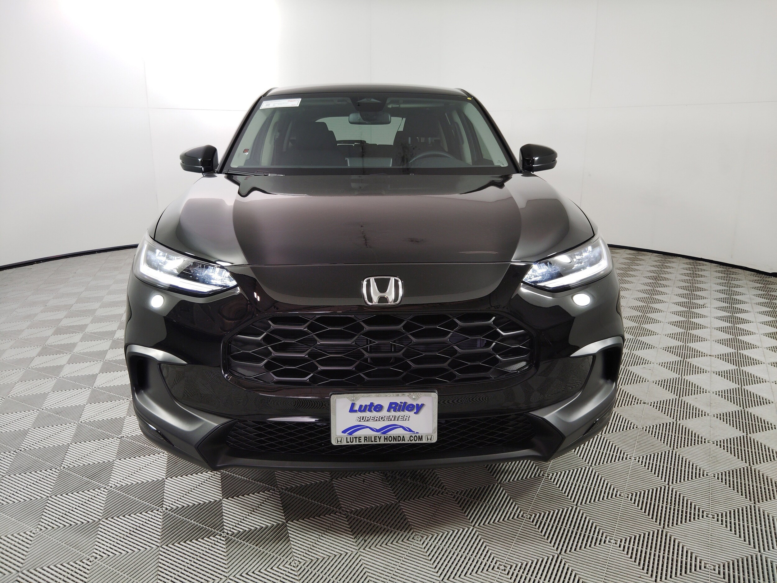2026 Honda HR-V LX photo 3
