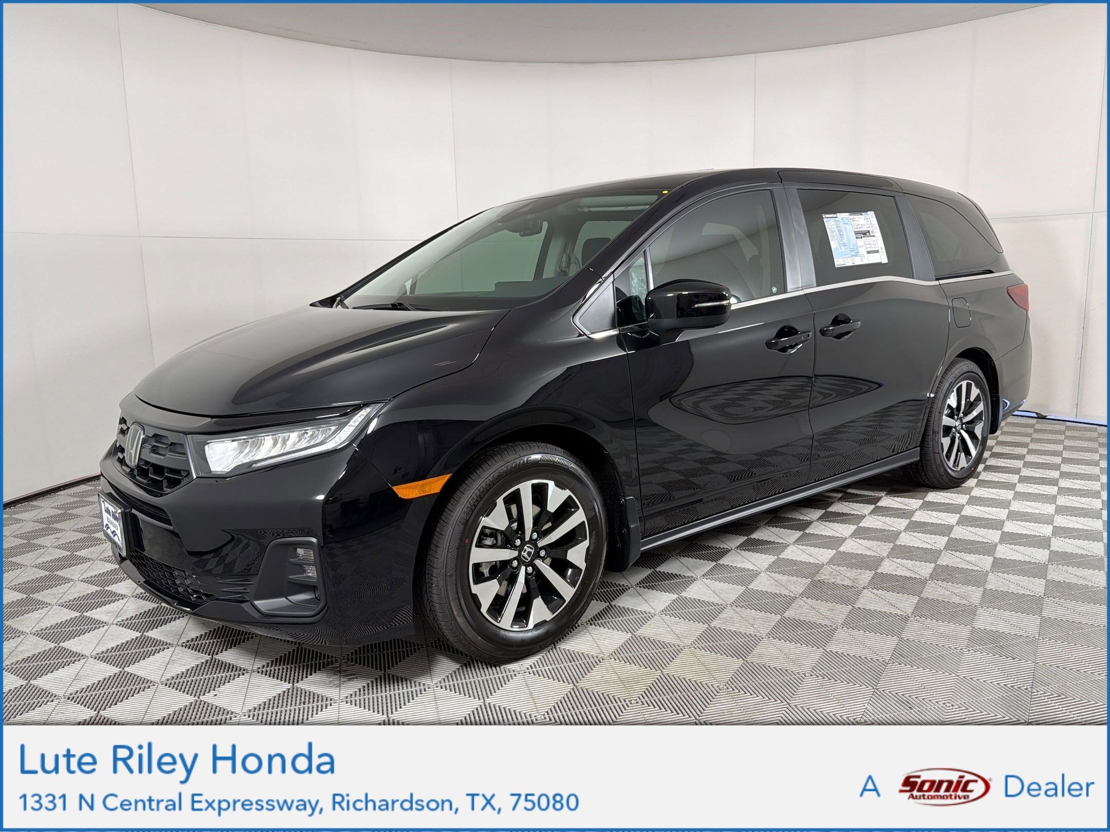 2026 Honda Odyssey EX-L's photo