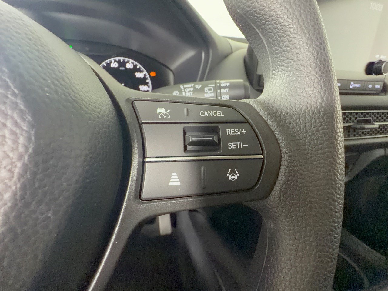 2025 Honda HR-V LX - Photo 19