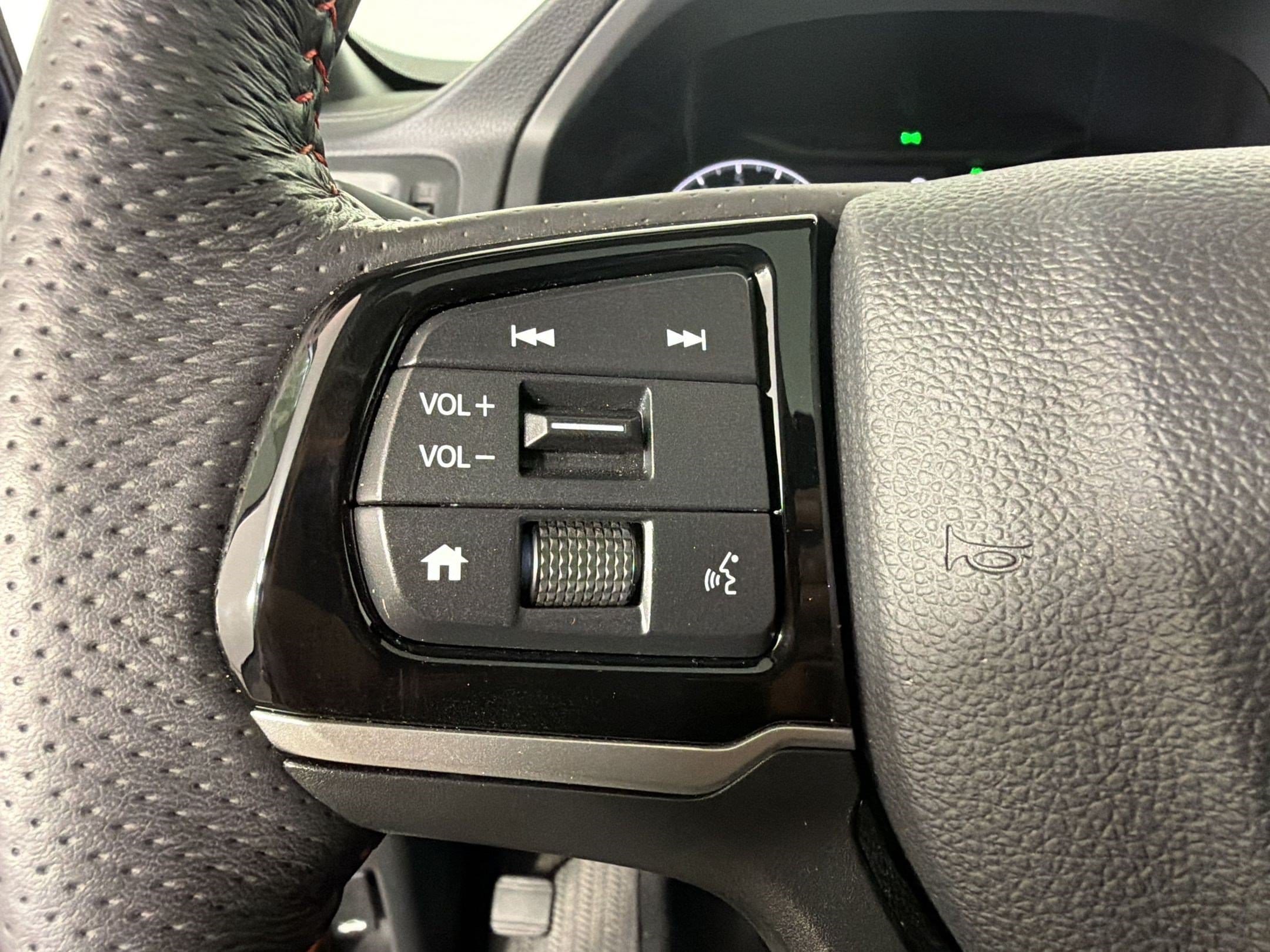 2025 Honda Ridgeline Black Edition - Photo 17