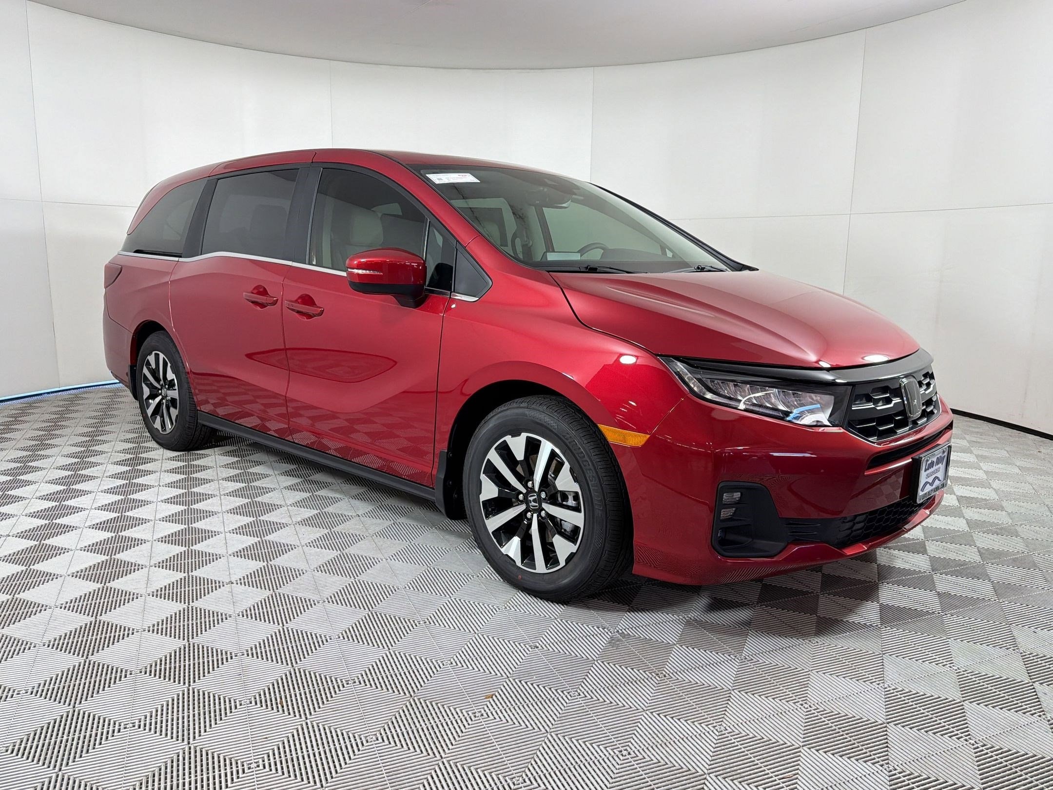 2026 Honda Odyssey EX-L - Photo 7