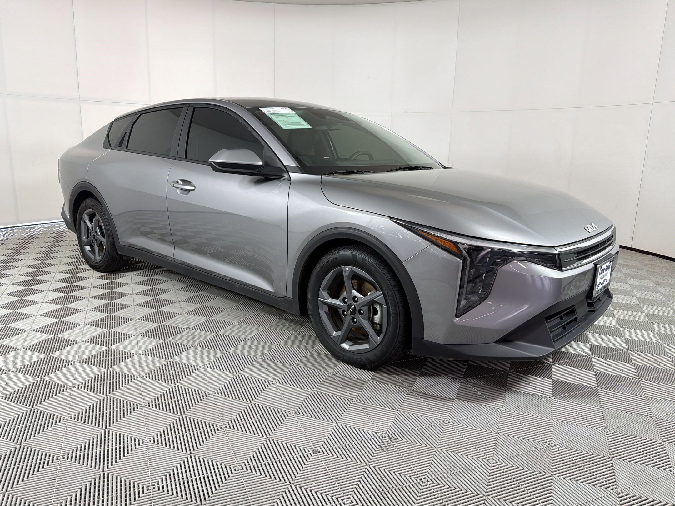 2025 Kia K4 LXS - Photo 7