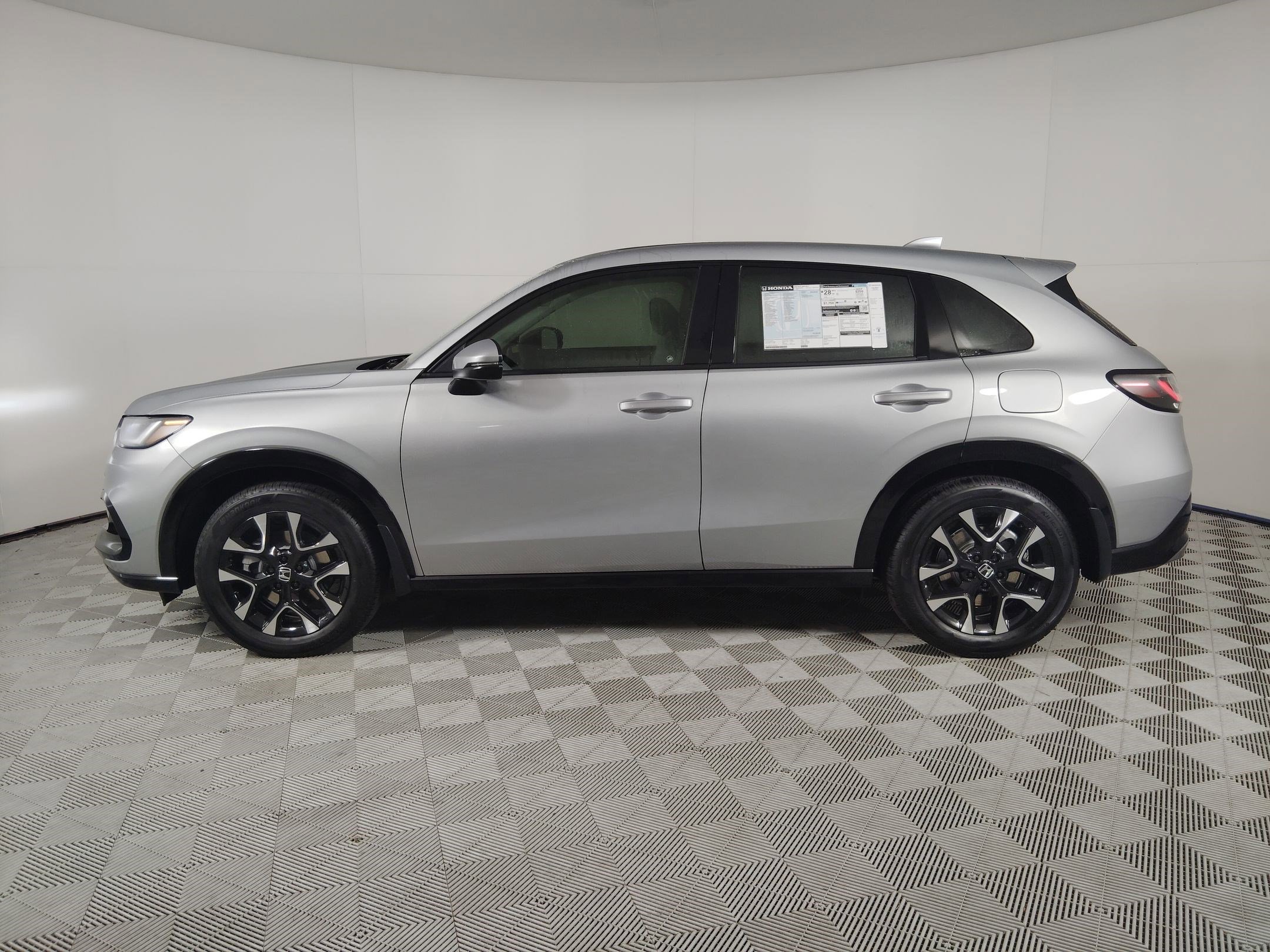 2026 Honda HR-V EX-L photo 2