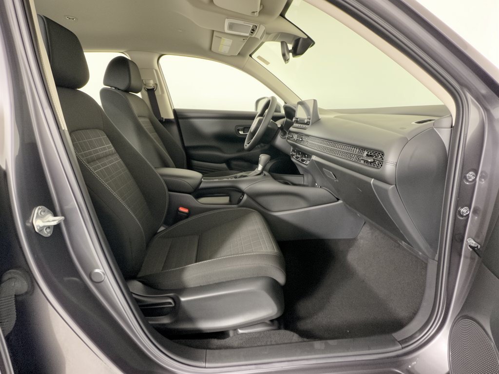 2025 Honda HR-V LX - Photo 30