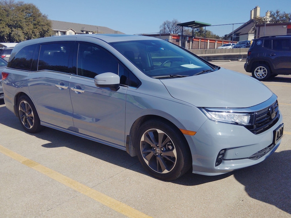Certified 2024 Honda Odyssey Elite Van