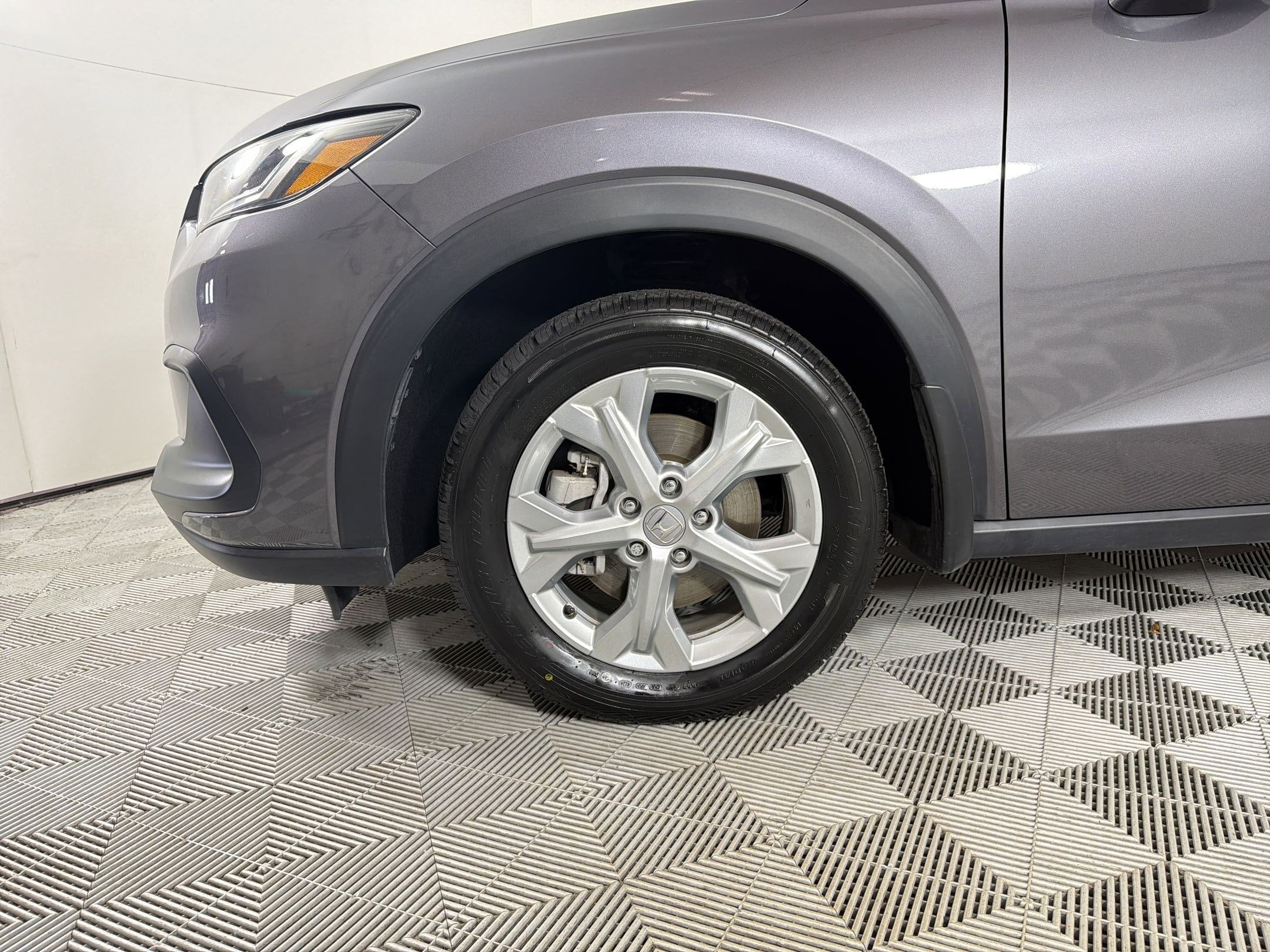 2025 Honda HR-V LX - Photo 12
