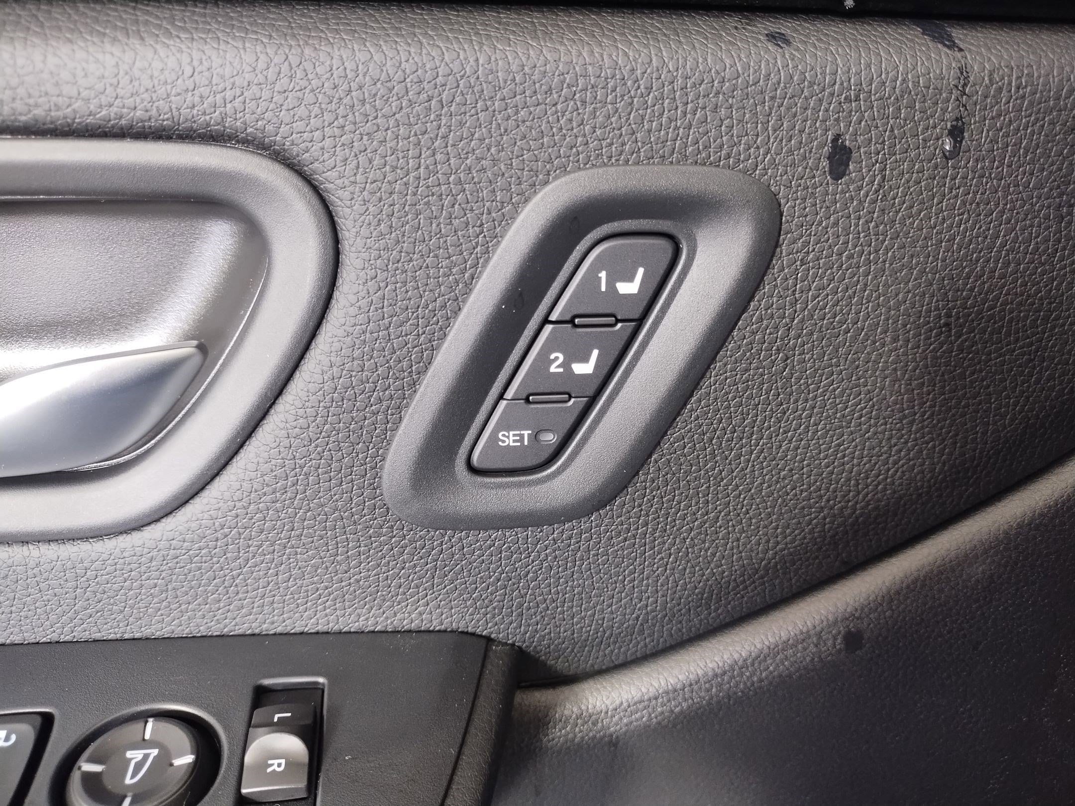 2026 Honda Pilot EX-L - Photo 16