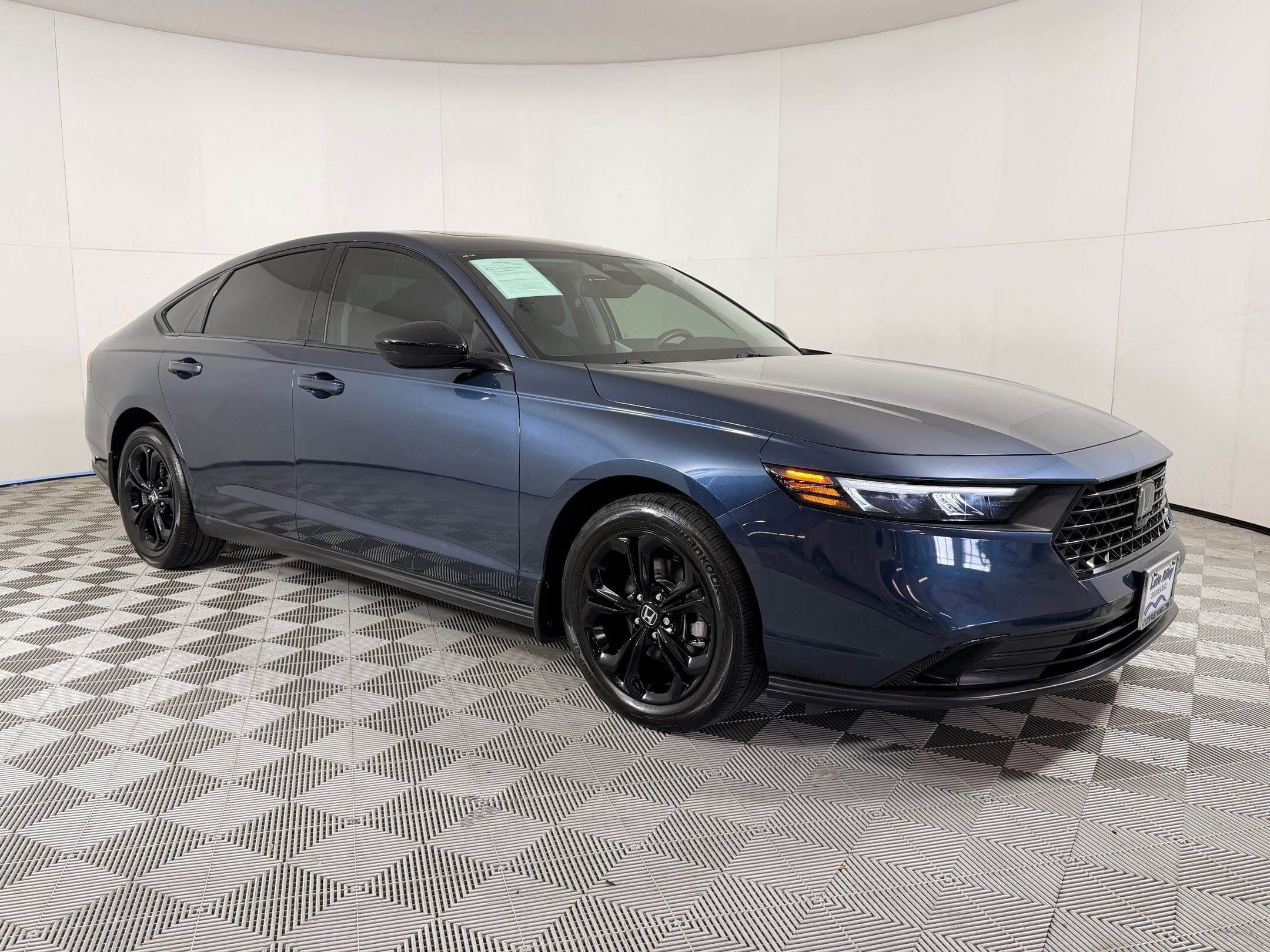 2025 Honda Accord SE - Photo 7