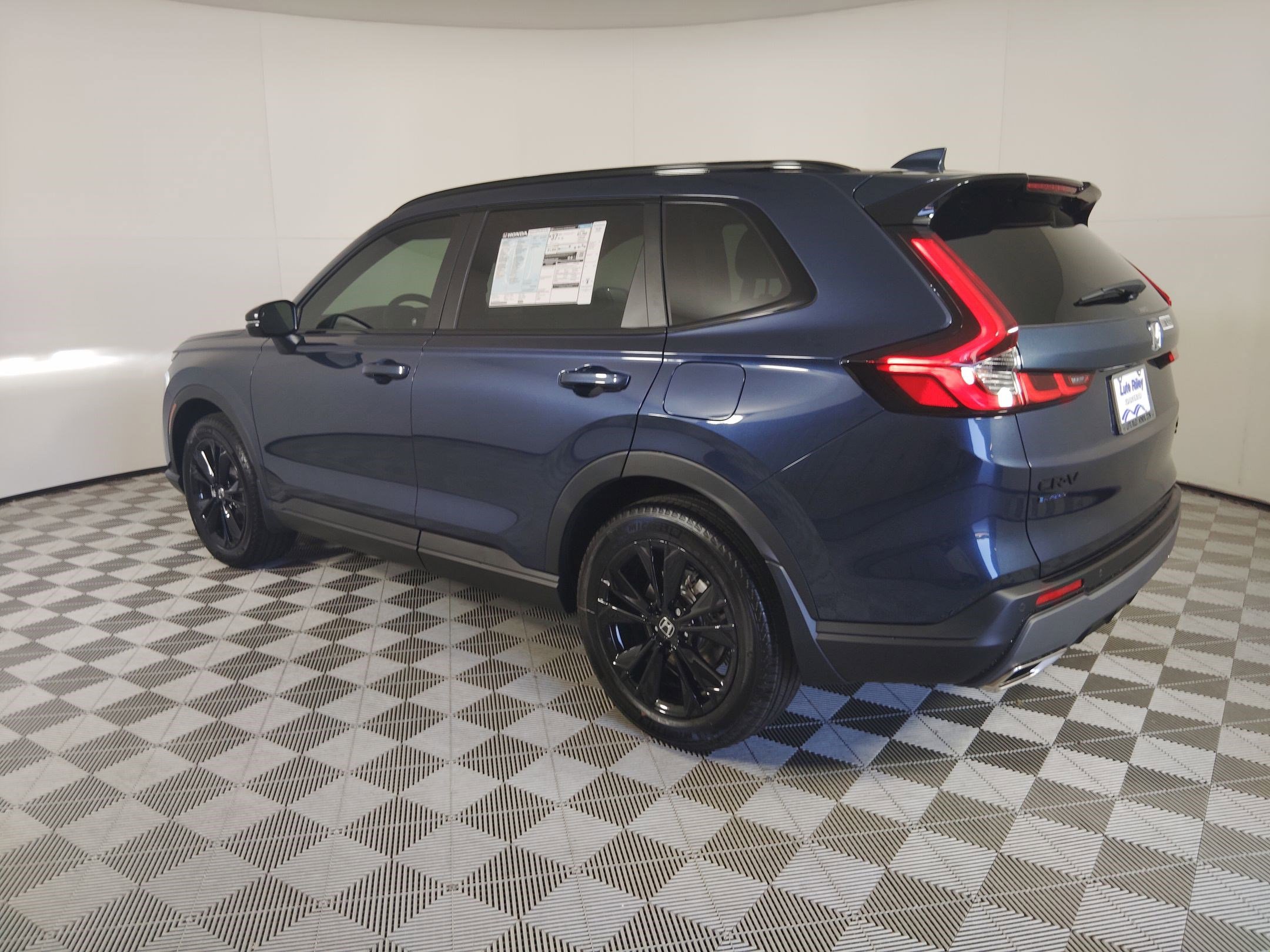 2026 Honda CR-V Hybrid Sport Touring photo 3