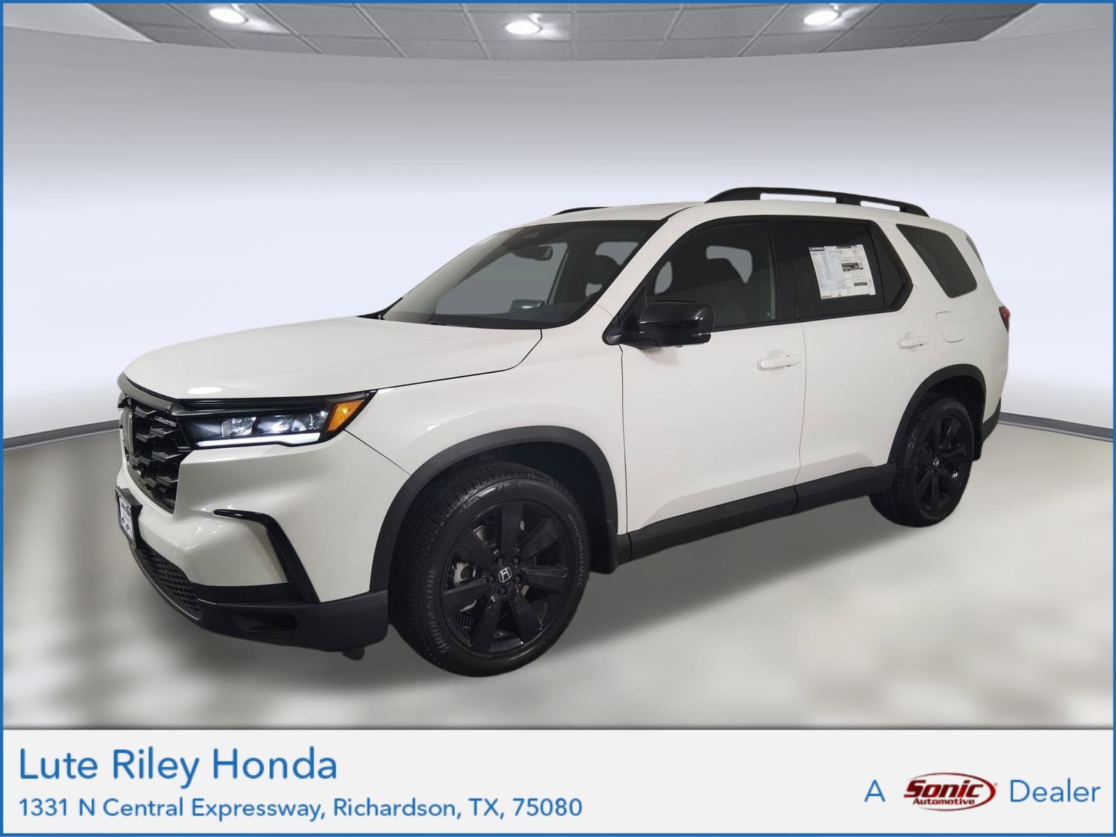 2025 Honda Pilot Black Edition's photo