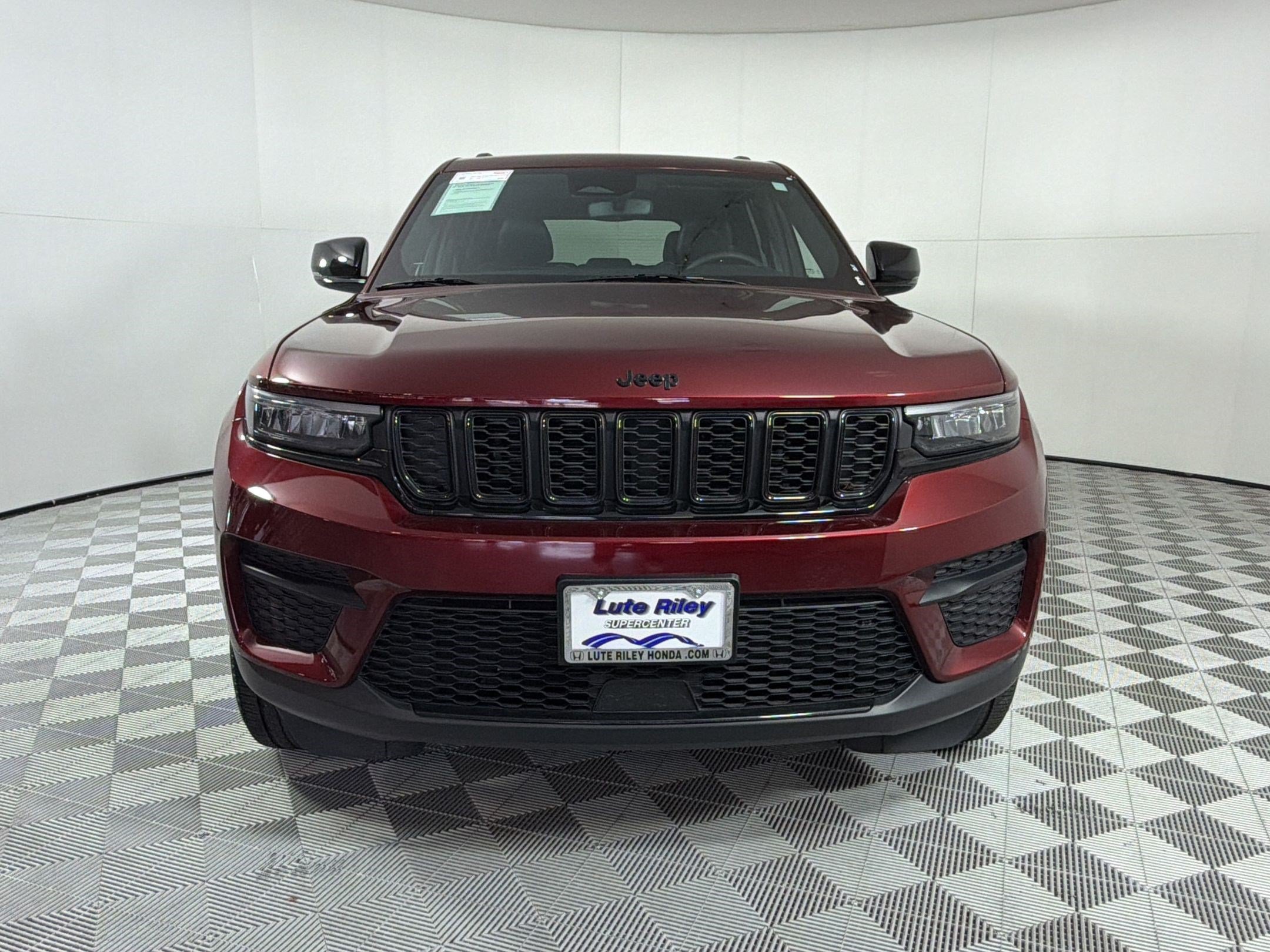 2023 Jeep Grand Cherokee Altitude - Photo 6