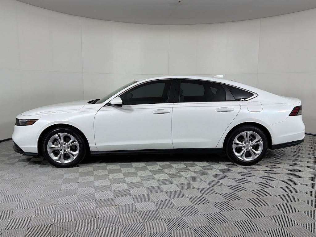 Used 2025 Honda Accord LX Sedan