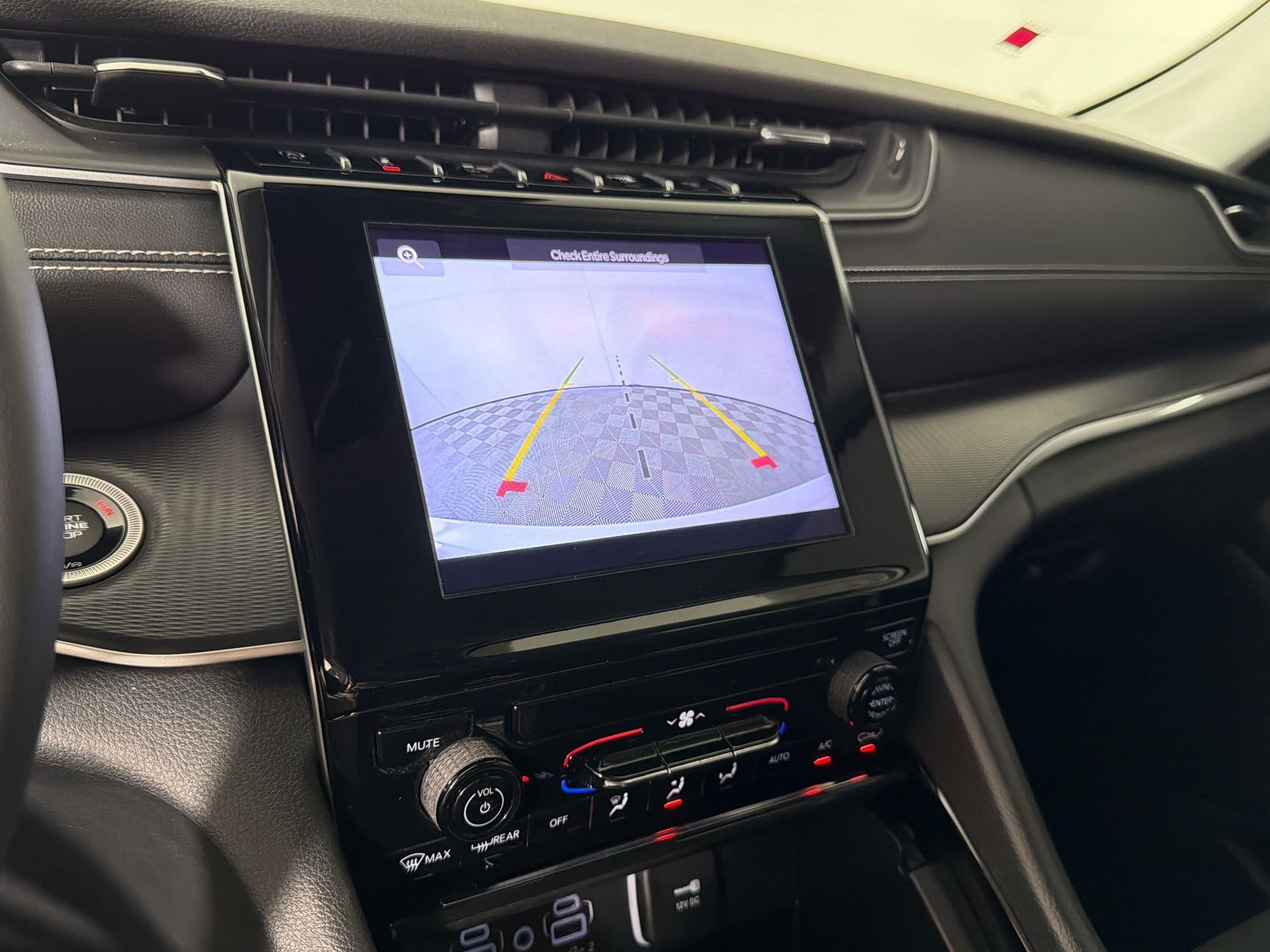 2023 Jeep Grand Cherokee Laredo - Photo 20