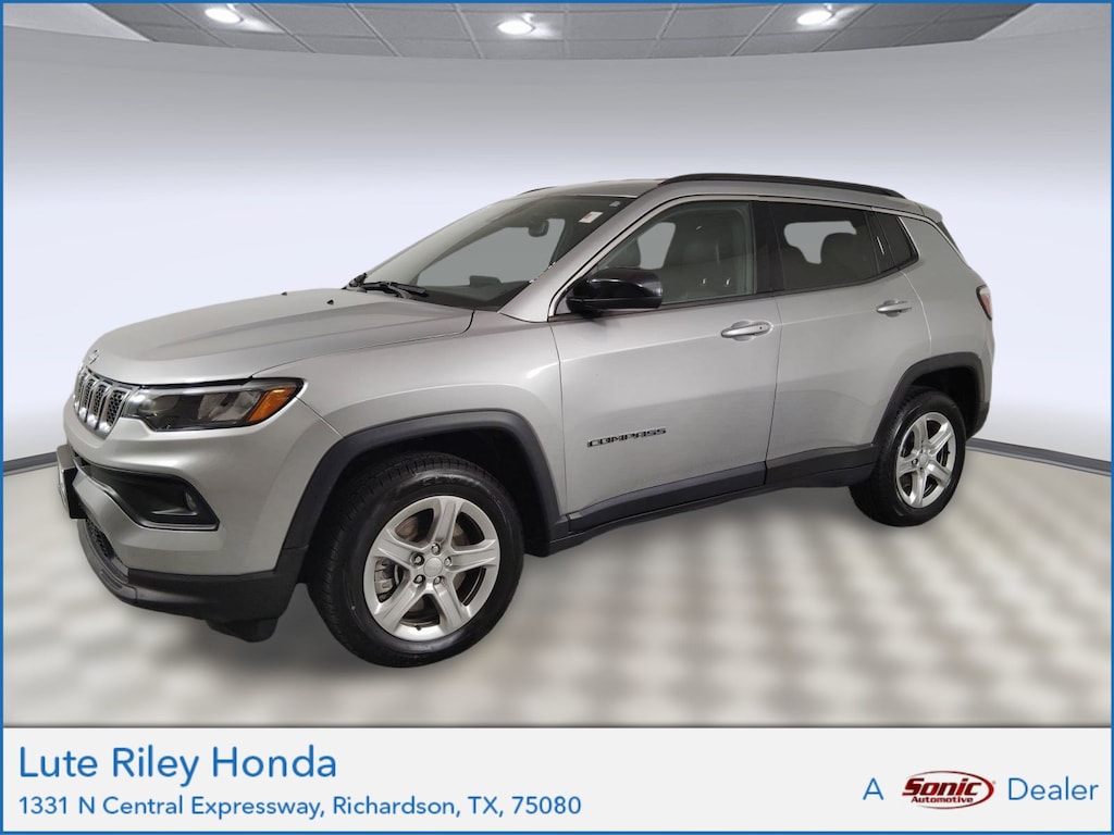 Used 2024 Jeep Compass Latitude SUV