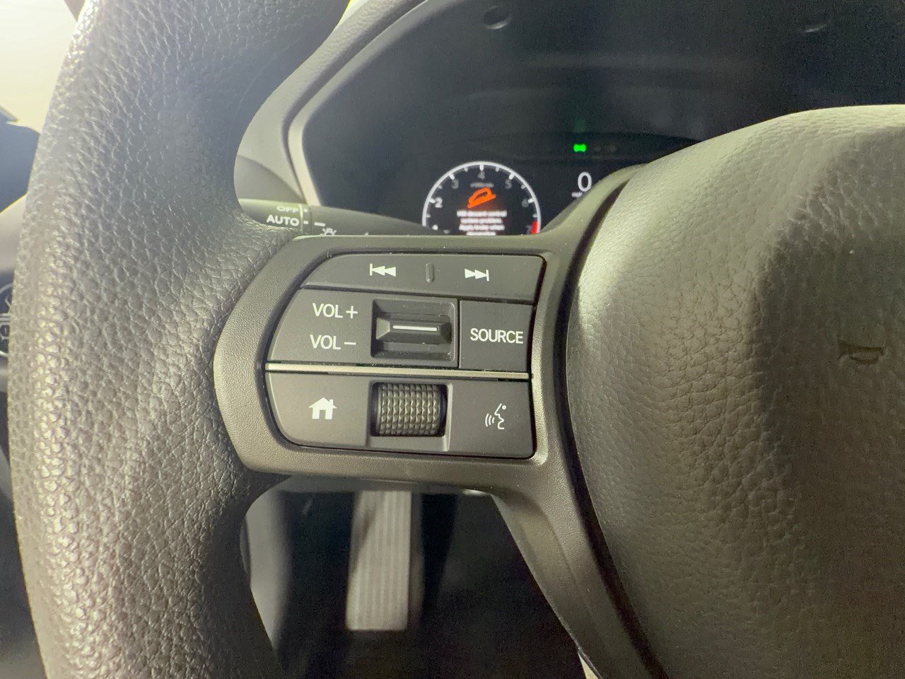 2025 Honda HR-V LX - Photo 18