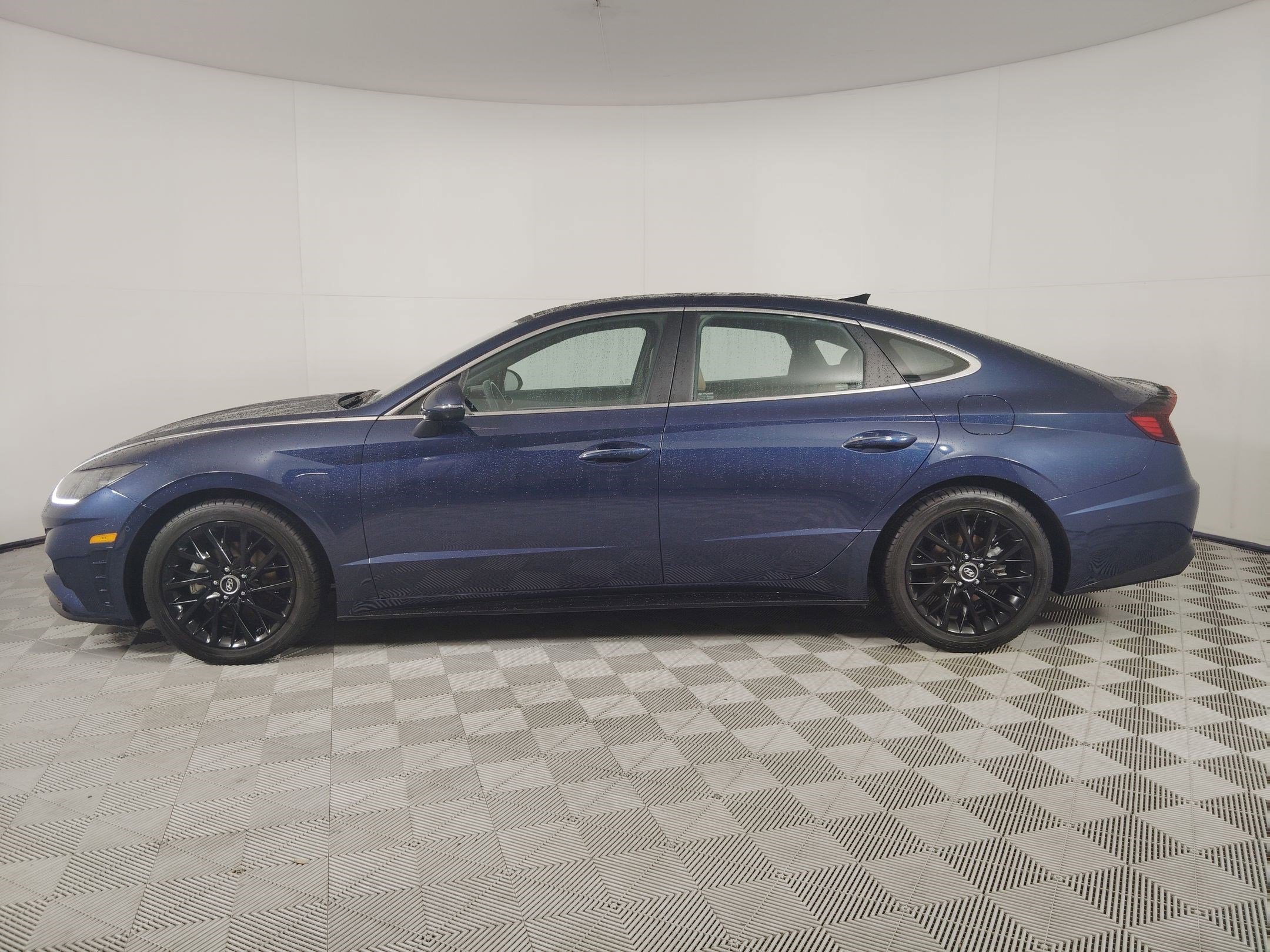 2021 Hyundai Sonata Limited photo 2